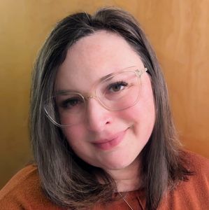 Meet your Posher, Lori